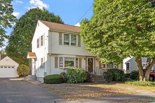 70 Canterbury Rd, Waltham, MA 02453