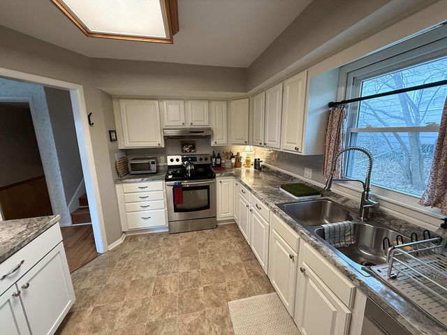 315 LOCH LN, Columbia, MO 65203