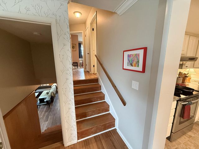 315 LOCH LN, Columbia, MO 65203