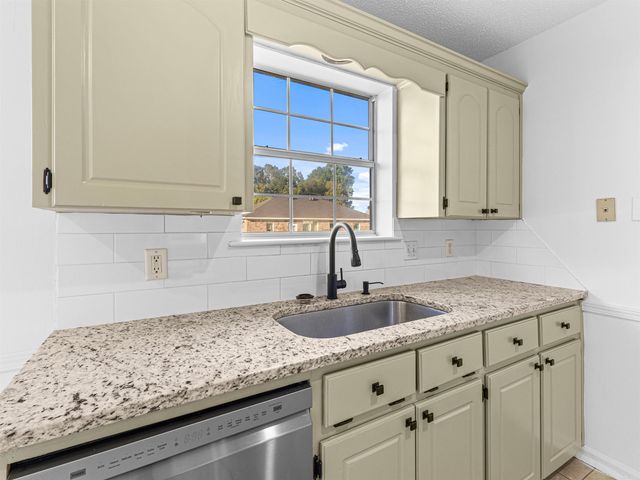 16 Reno Cv, Cabot, AR 72023