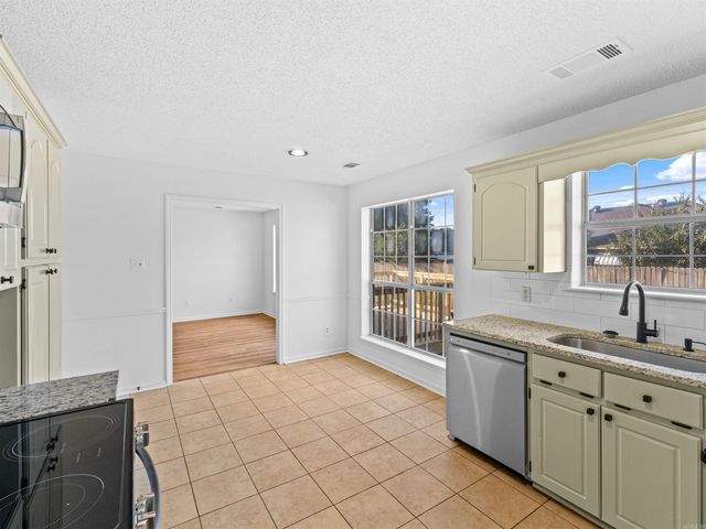 16 Reno Cv, Cabot, AR 72023