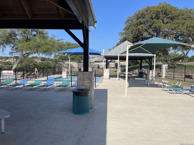 128 CONEFLOWER DR, Spring Branch, TX 78070