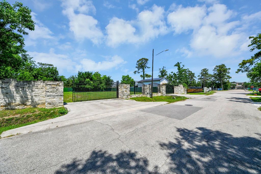 0 Lanewood Drive, Houston, TX 77016