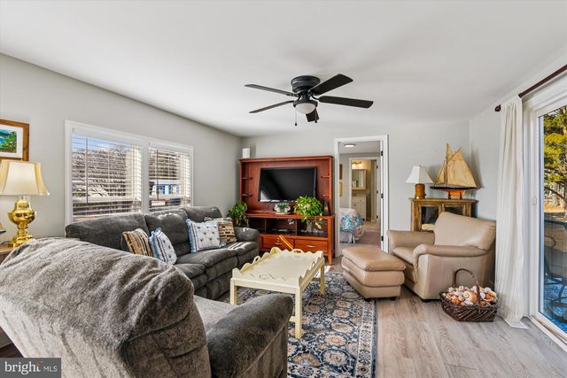 10 CARRIAGE LN, Rehoboth Beach, DE 19971