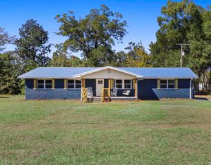 14035 NW Hoecake Road, Bristol, FL 32321