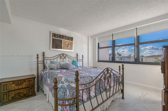 2401 S Ocean Drive 305, Hollywood, FL 33019