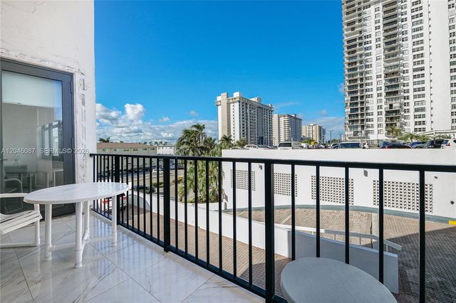 2401 S Ocean Drive 305, Hollywood, FL 33019