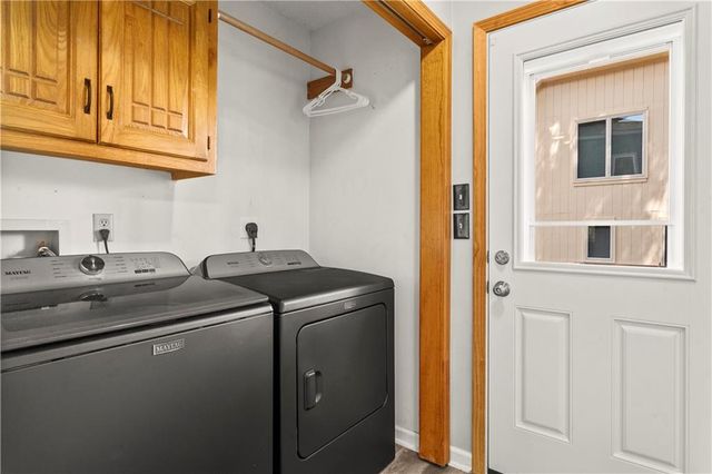 4401 NE Hoit Drive, Lee's Summit, MO 64064