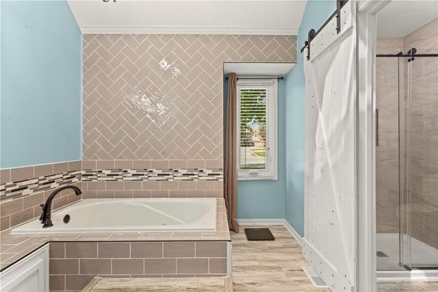 4401 NE Hoit Drive, Lee's Summit, MO 64064