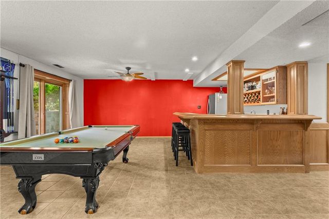 4401 NE Hoit Drive, Lee's Summit, MO 64064