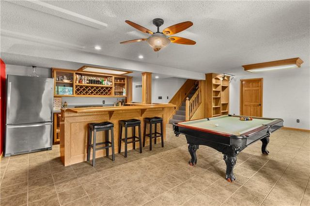 4401 NE Hoit Drive, Lee's Summit, MO 64064