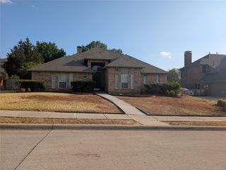 310 Chisholm Trail, Argyle, TX 76226