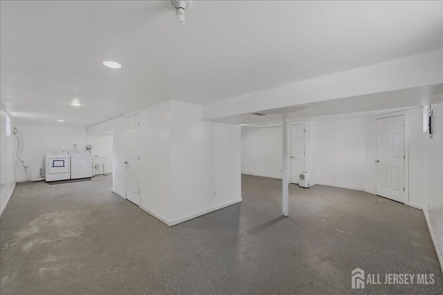 126 Orange Street, Edison, NJ 08817