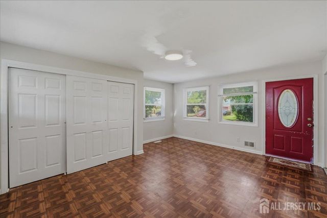 126 Orange Street, Edison, NJ 08817
