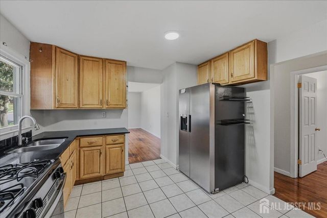 126 Orange Street, Edison, NJ 08817