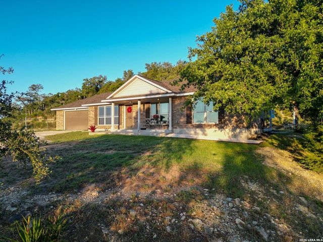 142 HARBOUR VW, Lakehills, TX 78063