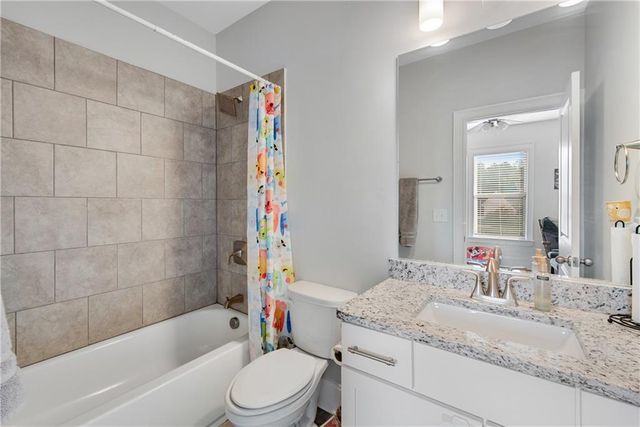 1927 Streamlet Crossing, Kennesaw, GA 30152