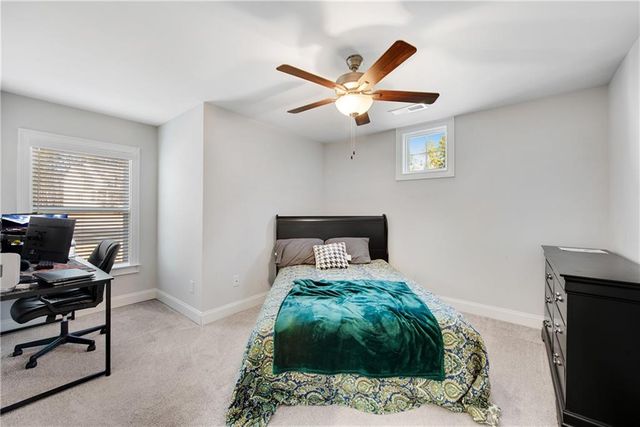 1927 Streamlet Crossing, Kennesaw, GA 30152