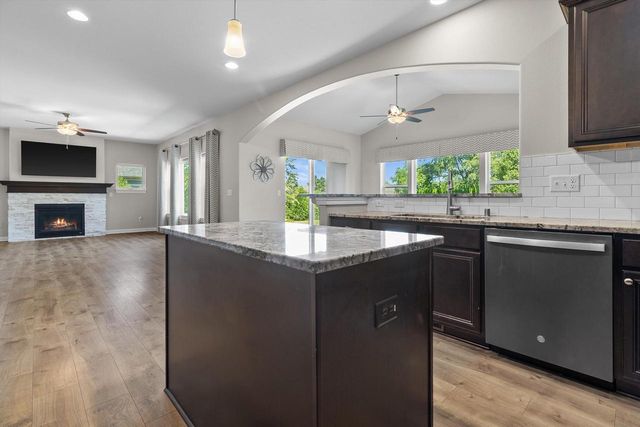 4725 Copper Leaf BOULEVARD, Mount Pleasant, WI 53403