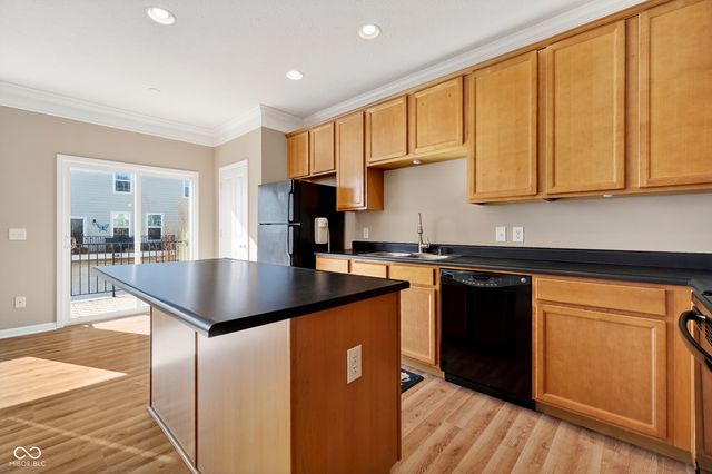 6335 Schooler Drive, Whitestown, IN 46075