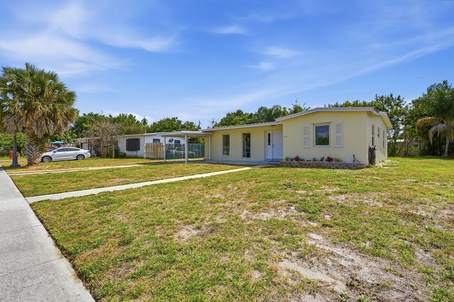 215 SE Airoso Boulevard, Port St. Lucie, Port St Lucie, FL 34983