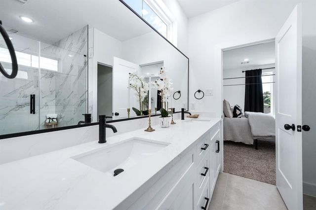 1513 Euel Street, Houston, TX 77009