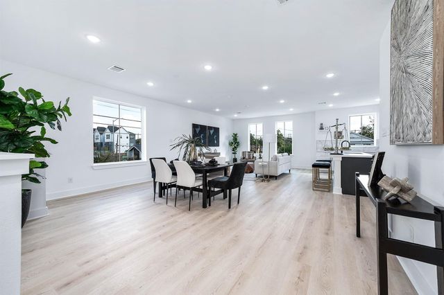 1513 Euel Street, Houston, TX 77009