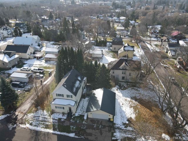 317 N Lawrence Street, Ironwood, MI 49938