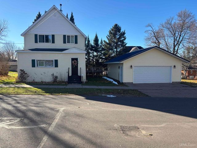 317 N Lawrence Street, Ironwood, MI 49938