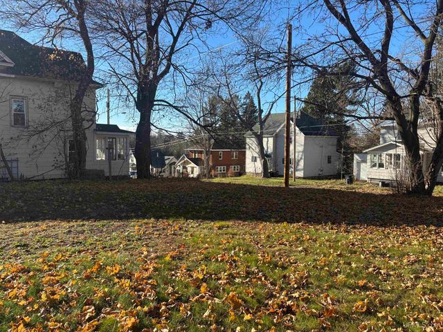 317 N Lawrence Street, Ironwood, MI 49938