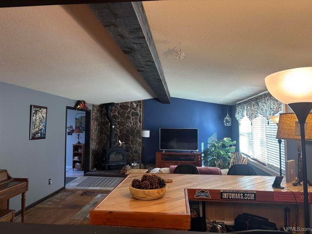 317 N Lawrence Street, Ironwood, MI 49938