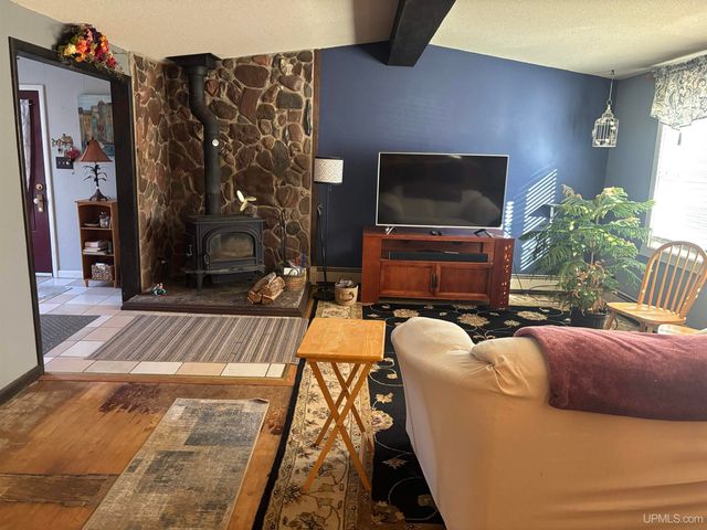 317 N Lawrence Street, Ironwood, MI 49938