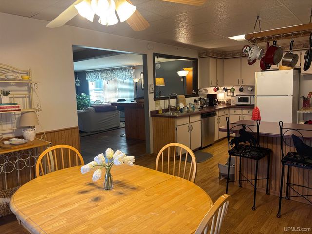 317 N Lawrence Street, Ironwood, MI 49938