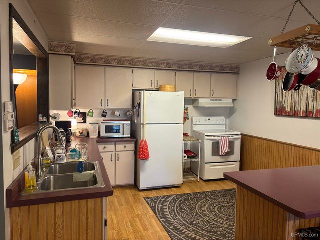 317 N Lawrence Street, Ironwood, MI 49938