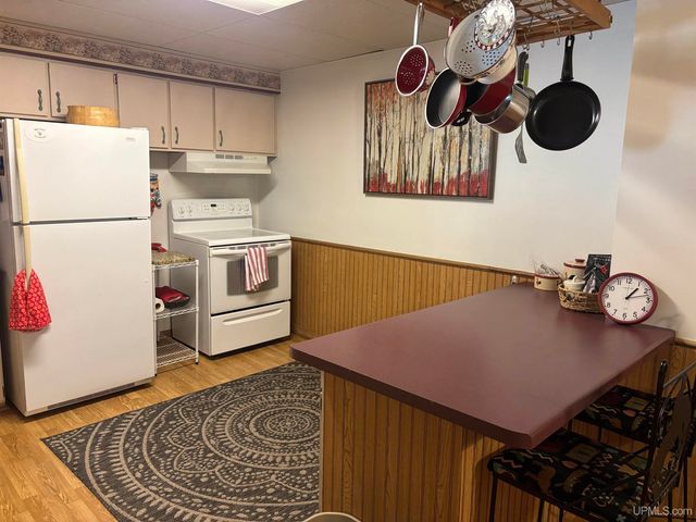 317 N Lawrence Street, Ironwood, MI 49938