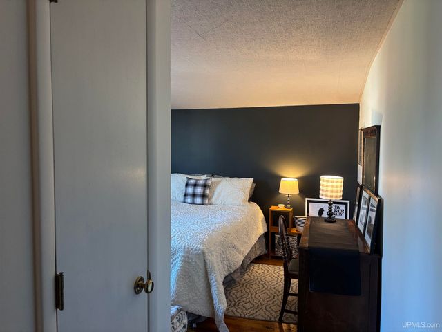 317 N Lawrence Street, Ironwood, MI 49938