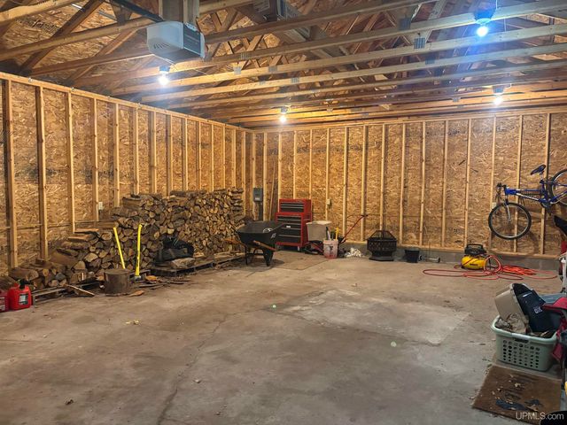 317 N Lawrence Street, Ironwood, MI 49938