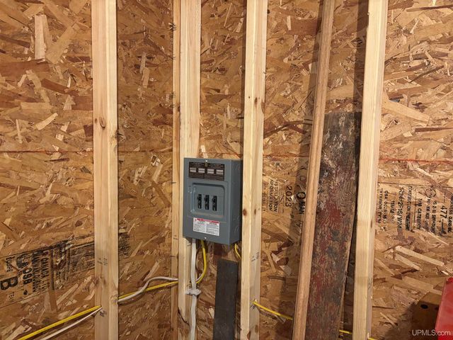 317 N Lawrence Street, Ironwood, MI 49938