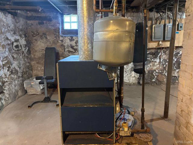 317 N Lawrence Street, Ironwood, MI 49938