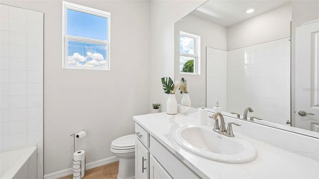 15828 8TH PLACE E, Bradenton, FL 34212