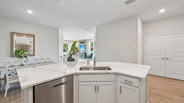 15828 8TH PLACE E, Bradenton, FL 34212