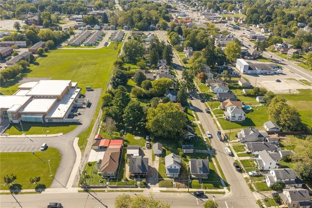109 S Fostoria Avenue, Springfield, OH 45505