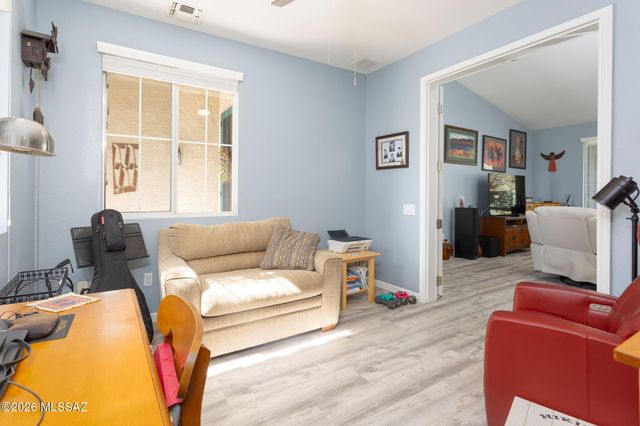 9259 N Whispering Shadows Way, Tucson, AZ 85743
