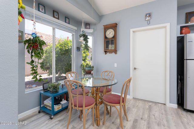 9259 N Whispering Shadows Way, Tucson, AZ 85743