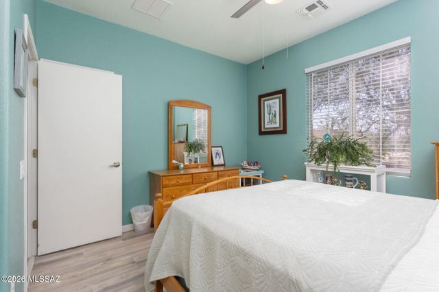9259 N Whispering Shadows Way, Tucson, AZ 85743