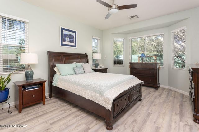 9259 N Whispering Shadows Way, Tucson, AZ 85743
