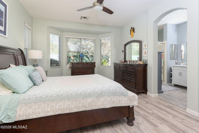 9259 N Whispering Shadows Way, Tucson, AZ 85743