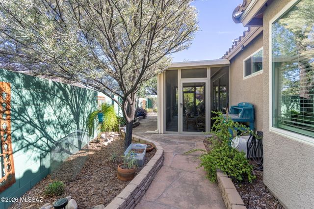 9259 N Whispering Shadows Way, Tucson, AZ 85743