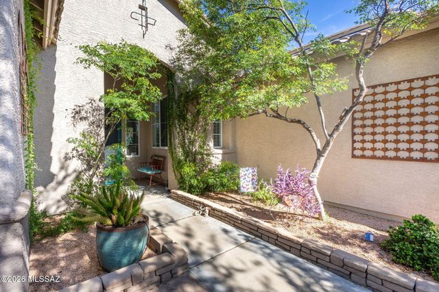 9259 N Whispering Shadows Way, Tucson, AZ 85743