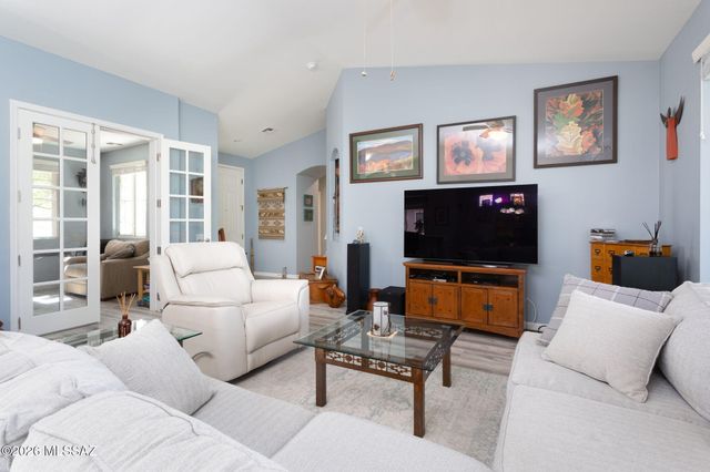 9259 N Whispering Shadows Way, Tucson, AZ 85743